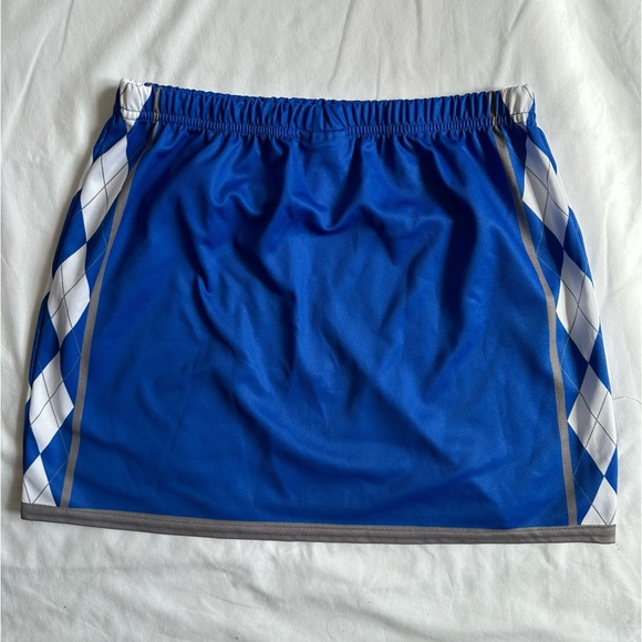 Vintage Y2K Sporty Mini Skirt - Picture 2 of 4
